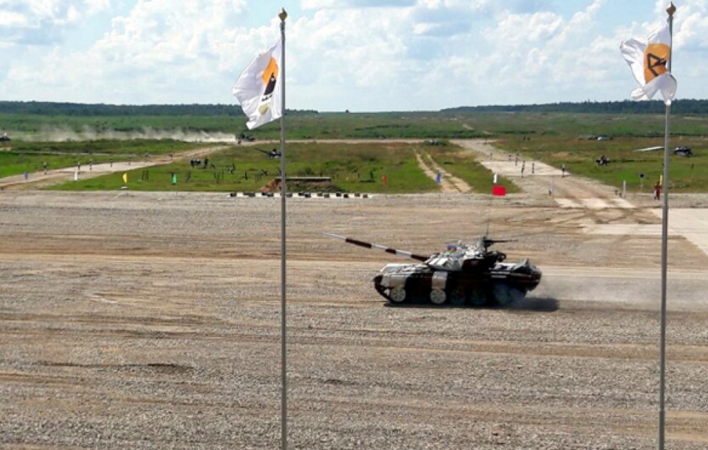 Azərbaycan tankçıları “Tank biatlonu” yarışlarında iştirak edirlər VİDEO