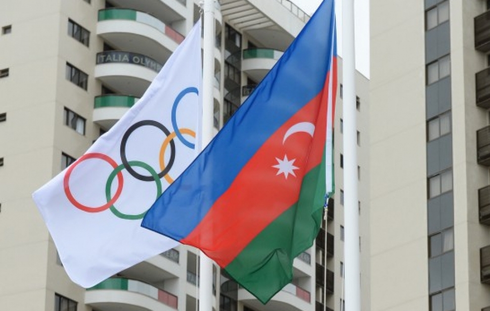 Rio-de-Janeyrodakı Olimpiya Kəndində Azərbaycan bayrağı qaldırılıb [YENİLƏNİB] VİDEO