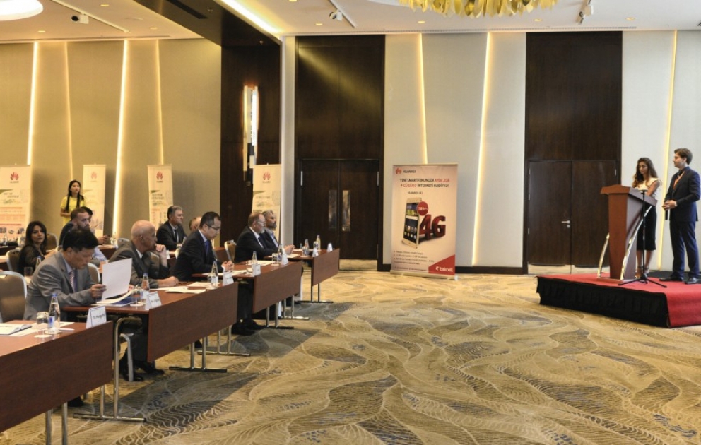 Bakıda “HUAWEI” şirkətinin ən son texnologiyalarının nümayiş etdirildiyi sərgi açılıb [YENİLƏNİB] VİDEO