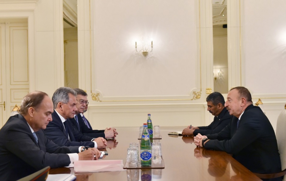 President Ilham Aliyev received delegation led by Russian Defence Minister VIDEO
