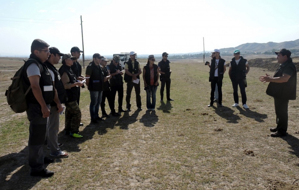 Un stage des journalistes en zone de guerre s’est achevé VIDEO