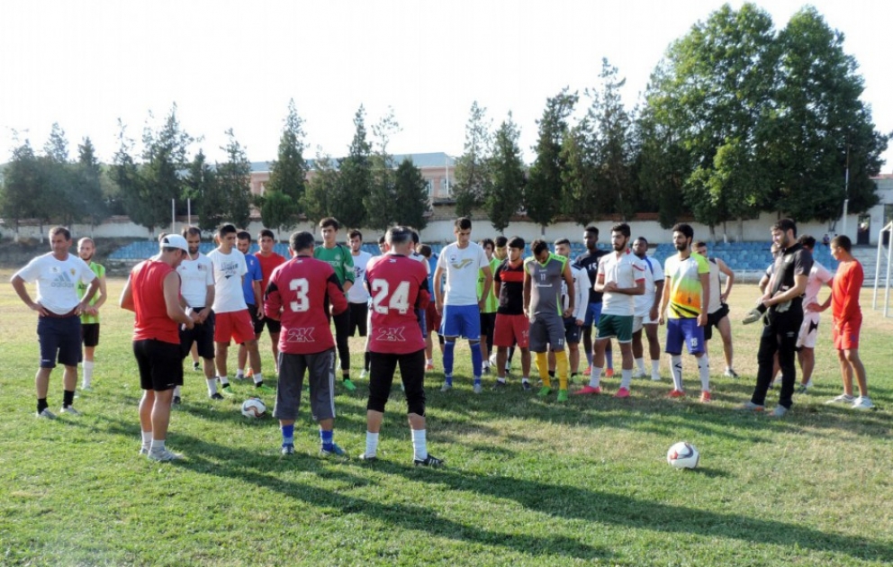 “Şahdağ” futbol klubu mükafatçılar sırasında yer almağa iddialıdır VİDEO