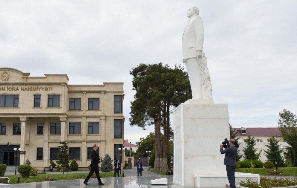 Visite du président de la République à Bilessouvar VIDEO