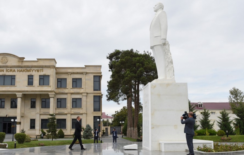President Ilham Aliyev arrived in Bilasuvar district for a visit VIDEO