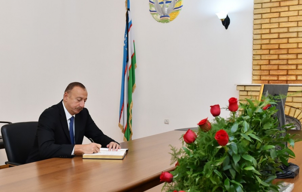 Azərbaycan Prezidenti İlham Əliyev Özbəkistanın ölkəmizdəki səfirliyində olub, Prezident İslam Kərimovun vəfatı ilə əlaqədar başsağlığı verib [YENİLƏNİB] VİDEO