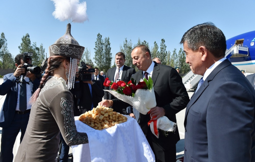 Le président azerbaïdjanais entame une visite au Kirghizistan VIDEO