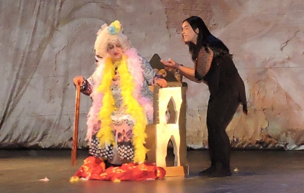 Şəki: ərəb dünyasının tanınmış aktrisaları Beynəlxalq Teatr Festivalının səhnəsində VİDEO