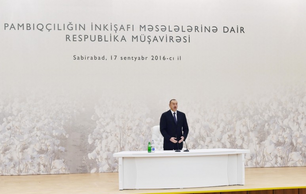 Sabirabadda Prezident İlham Əliyevin sədrliyi ilə pambıqçılığın inkişafına dair respublika müşavirəsi keçirilib [YENİLƏNİB] VİDEO