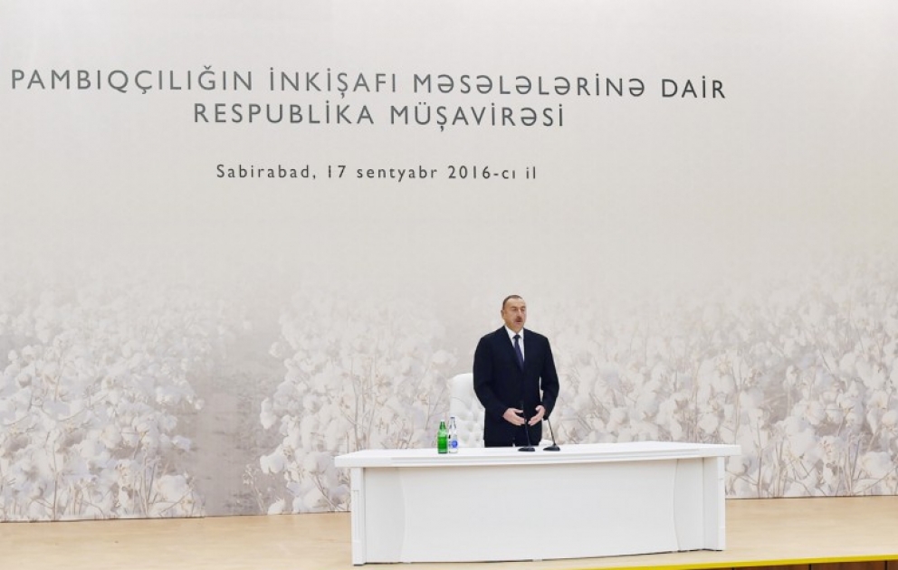 Republikanische Sitzung unter Vorsitz von Präsident Ilham Aliyev in Sabirabad VIDEO