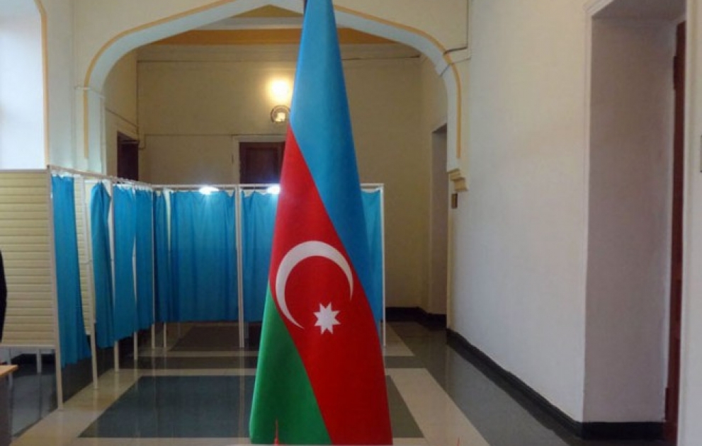 Azerbaijanis vote in referendum VIDEO