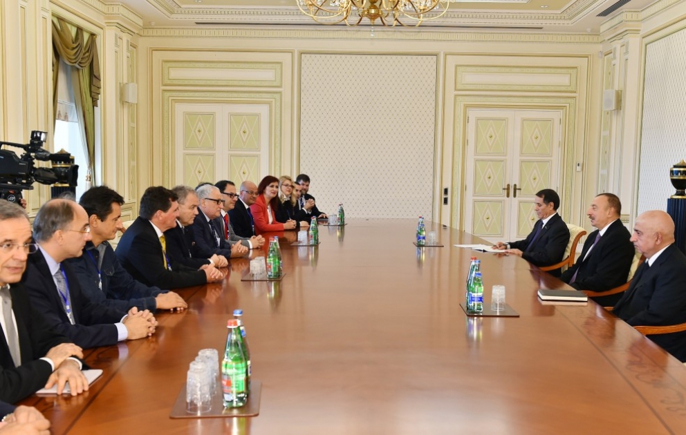 Aserbaidschans Präsident Ilham Aliyev empfängt Delegation Europäischer Akademie für Wahlbeobachtung VIDEO
