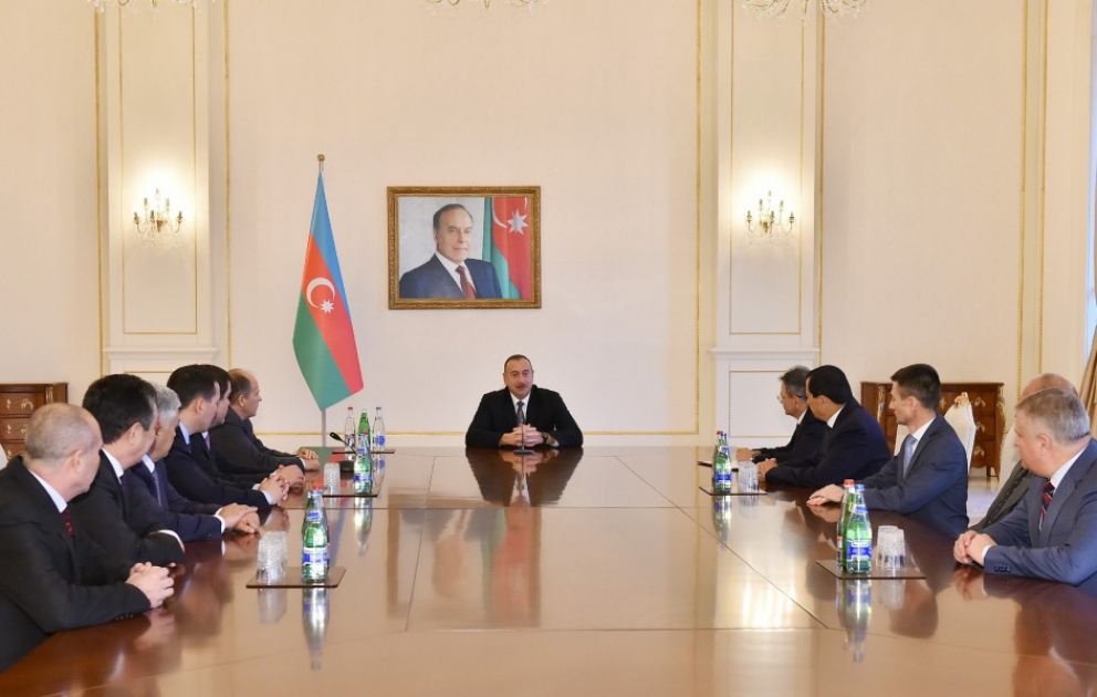 Prezident İlham Əliyev MDB-nin üzvü olan dövlətlərin təhlükəsizlik və xüsusi xidmət orqanları rəhbərləri Şurasının Bakıda keçirilən iclasının iştirakçılarını qəbul edib VİDEO