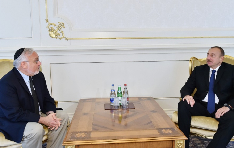 Präsident Ilham Aliyev empfängt stellvertretenden Leiter von Simon Wiesenthal Center VIDEO