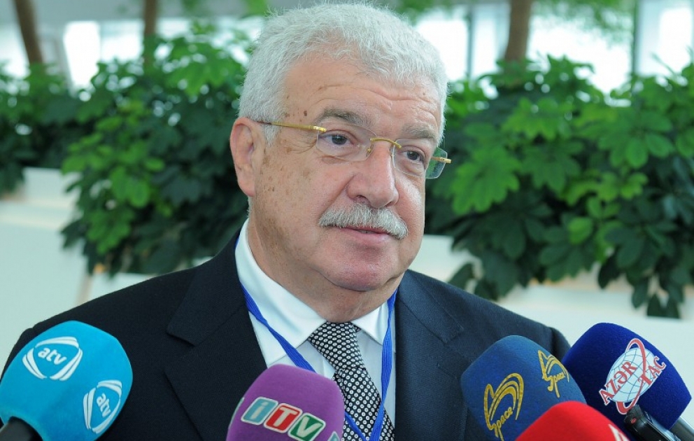 Mixail Qusman: Bakı Beynəlxalq Humanitar Forumu beynəlxalq əlaqələr üçün ən yaxşı məkandır VİDEO