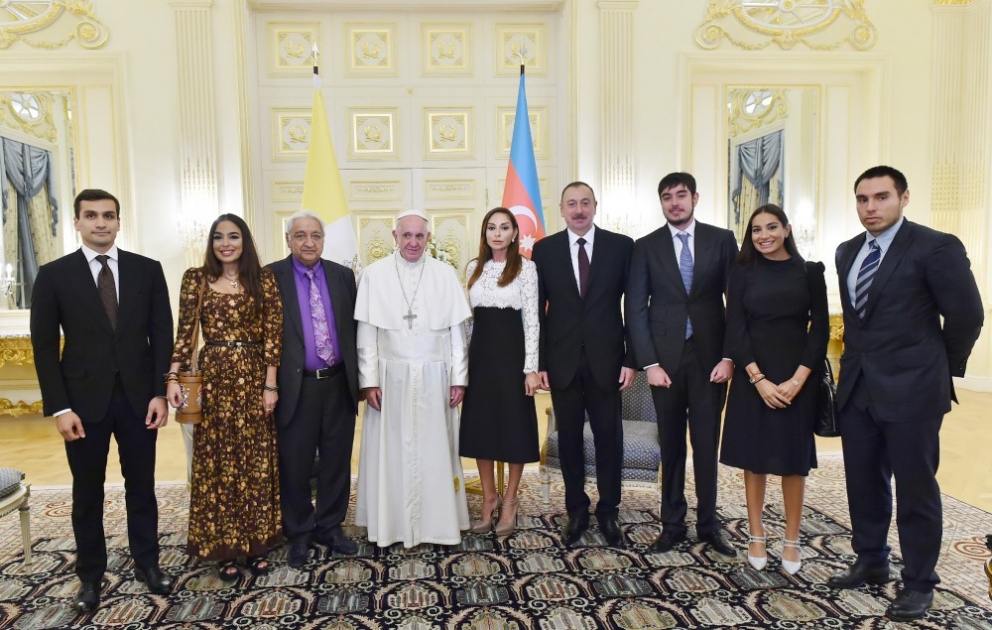 Le président Ilham Aliyev s’est entretenu avec le pape François VIDEO