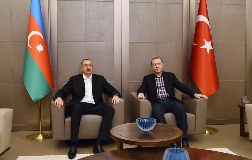 Entretien des présidents azerbaïdjanais et turc à Istanbul VIDEO