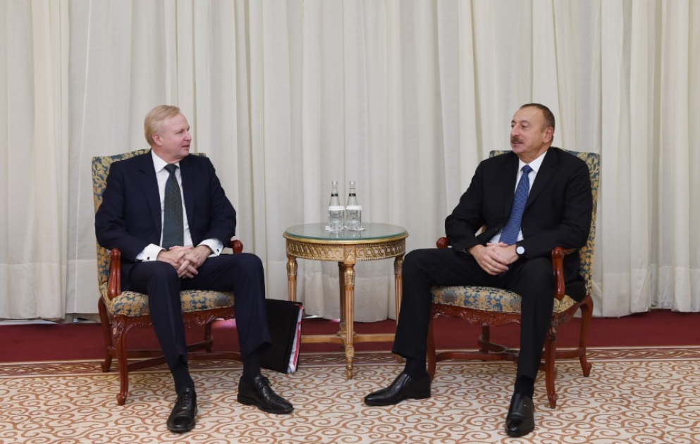 Rencontre du président azerbaïdjanais avec le directeur général du groupe pétrolier BP[ mis à jour] VIDEO