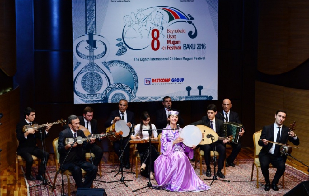 Səkkizinci Beynəlxalq Uşaq Muğam Festivalının qalibləri mükafatlandırılıb VİDEO