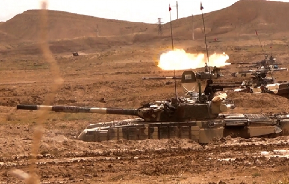 Tank bölmələri döyüş vərdişlərini təkmilləşdirir VİDEO