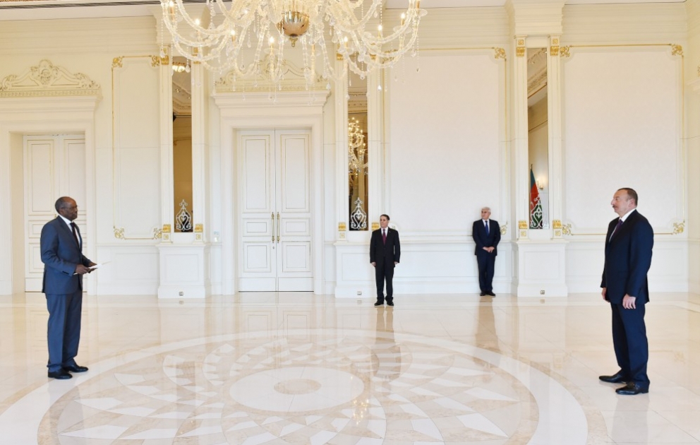 Le président Ilham Aliyev reçoit les lettres de créance du nouvel ambassadeur d’Erythrée [ mis à jour] VIDEO