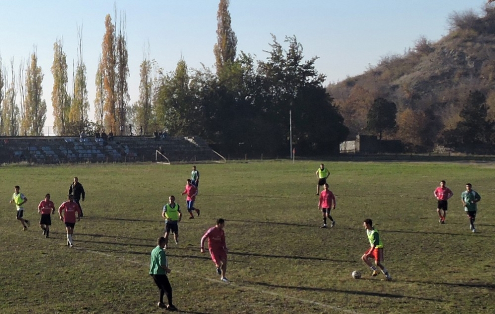 Qaxda müstəqilliyimizin bərpasının 25 illiyinə həsr olunan futbol turniri başa çatıb VİDEO