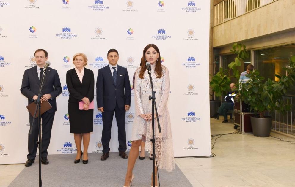 «Les vedettes d’Abchéron. Les peintres azerbaïdjanais des années 1960-1980» s’ouvre à MoscouLa première dame d’Azerbaïdjan présente à l’ouverture de l’exposition VIDEO