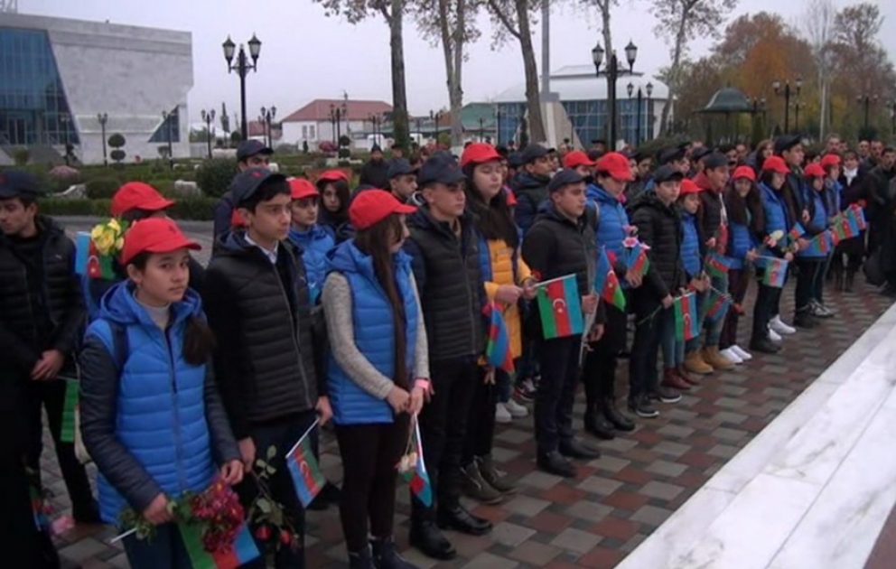 Гейчайские школьники отправились в Губинский, Гусарский и Хачмазский районы ВИДЕО