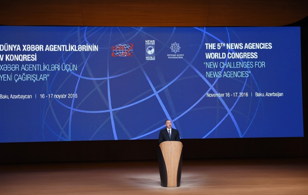 Gemeinsame Eröffnungsveranstaltung des V. Weltkongresses der Nachrichtenagenturen, der XVI. OANA-Generalversammlung in Baku  Aserbaidschans Präsident Ilham Aliyev nimmt an der Veranstaltung teil VIDEO