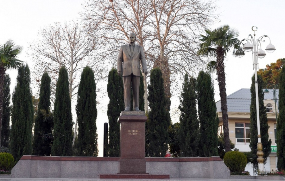 President Ilham Aliyev arrived in Tartar district for visit VIDEO