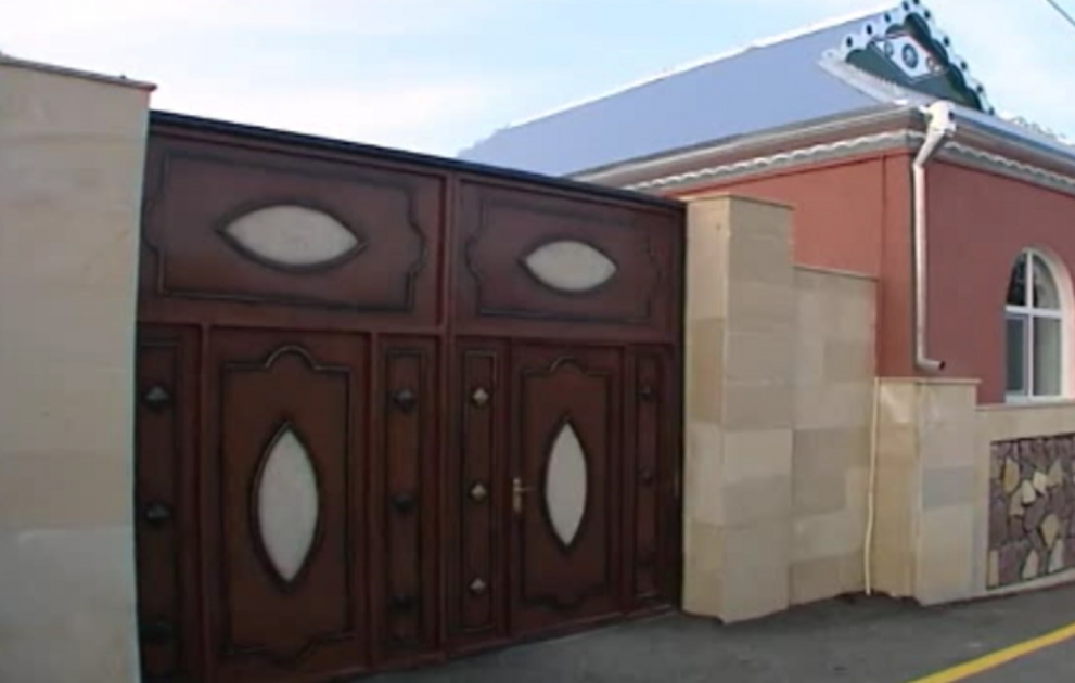President Ilham Aliyev viewed repair works in houses damaged by Armenian shelling during April battle in Tartar VIDEO