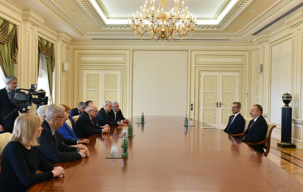 Президент Ильхам Алиев принял сопредседателей и членов Правления Международного центра Низами Гянджеви [ОБНОВЛЕНО] ВИДЕО