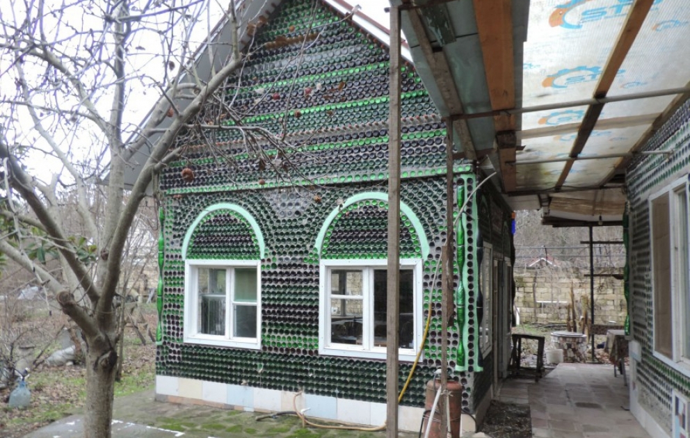 Bottle house in Azerbaijan`s Khachmaz district is a favourite spot for both local and foreign tourists VIDEO