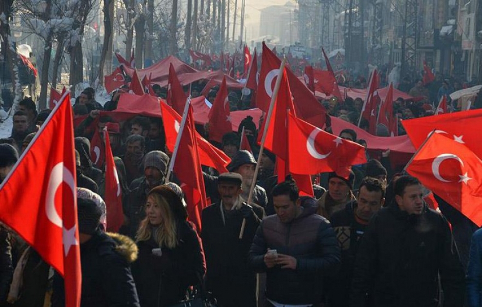 Türkiyədə milyonlarla insan küçə və meydanlarda terrora qarşı etiraz yürüş-mitinqləri keçirib VİDEO