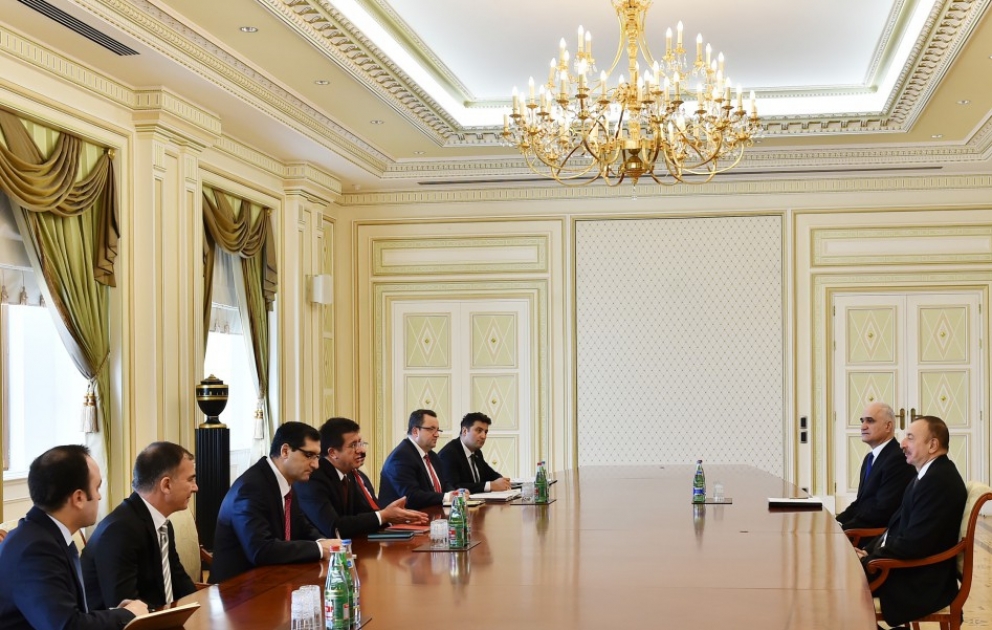 Präsident Ilham Aliyev empfängt türkische Delegation VIDEO