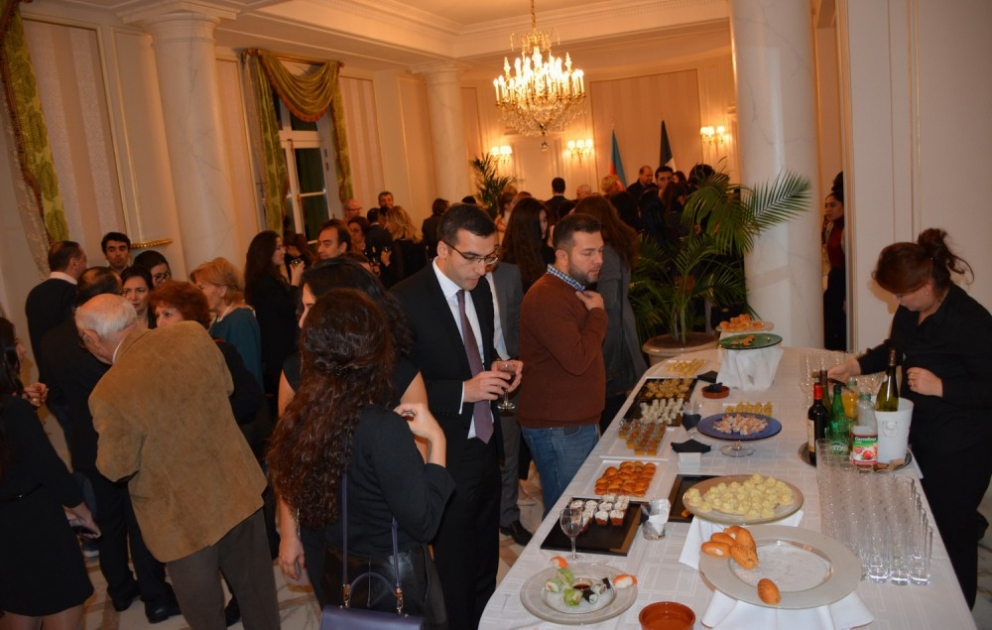 Parisdə Dünya Azərbaycanlılarının Həmrəylik Günü münasibətilə bayram tədbiri keçirilib VİDEO