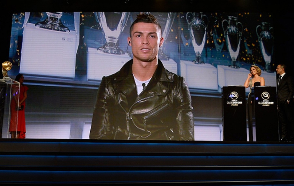 Kriştiano Ronaldo “Globe Soccer Awards” mükafatına layiq görülüb VİDEO