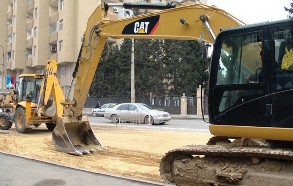 Cəfər Xəndan küçəsinin daha bir hissəsi təmir olunur VİDEO