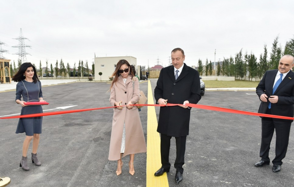 Bakının Zabrat qəsəbəsində əlillər üçün sosial reabilitasiya mərkəzləri və sığınacaqlar kompleksi istifadəyə verilib Azərbaycan Prezidenti İlham Əliyev açılışda iştirak edib [YENİLƏNİB] VİDEO