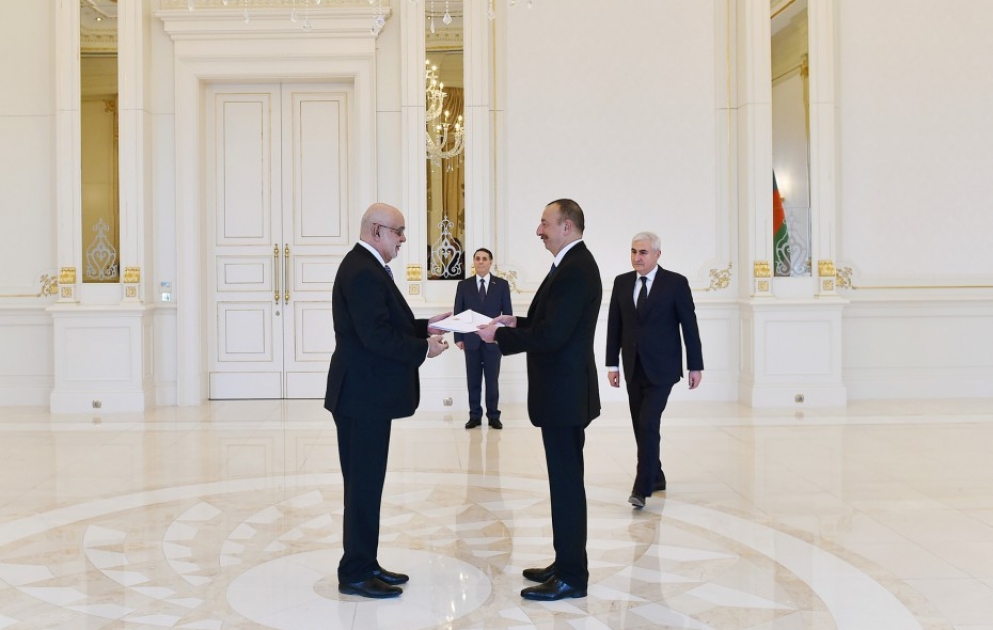 Le président azerbaïdjanais reçoit le nouvel ambassadeur du Pérou VIDEO