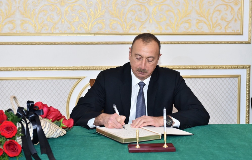 Le président Ilham Aliyev présente ses condoléances suite au décès de l’ancien président iranien Hachemi Rafsandjani VIDEO
