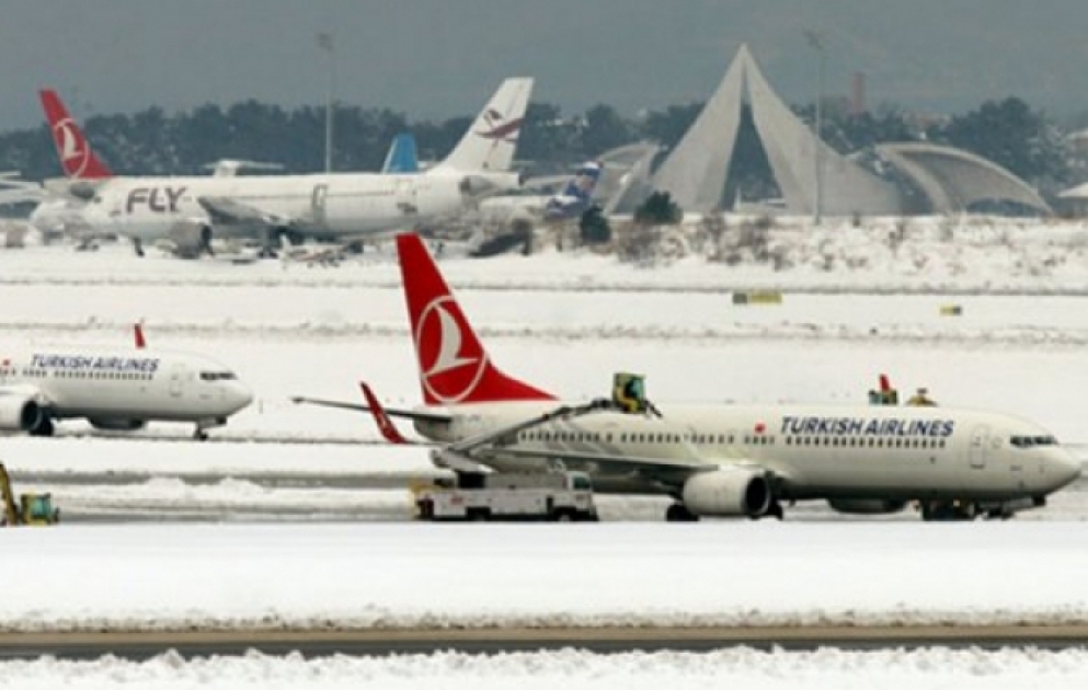 “Türk Hava Yolları” 113 aviareysi təxirə salıb VİDEO