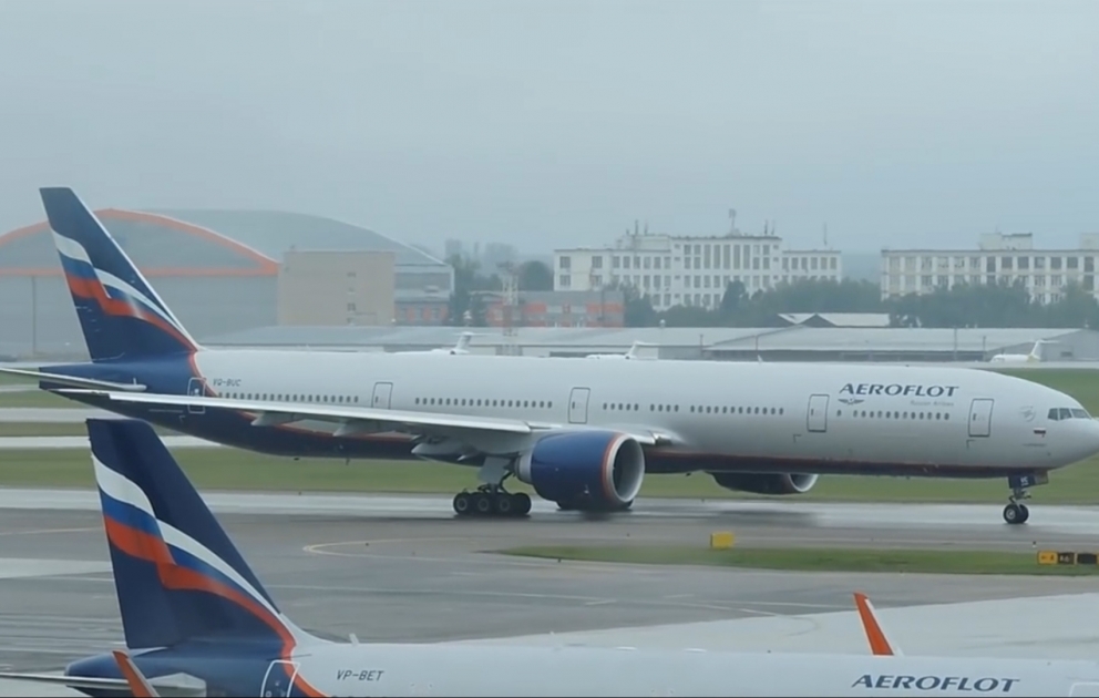 Moskva aeroportlarında 30 reys təxirə salınıb VİDEO