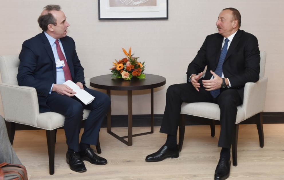 President Ilham Aliyev met with Chief Executive Officer of LafargeHolcim VIDEO