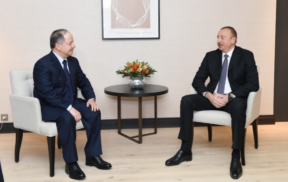 Präsident Ilham Aliyev trifft sich in Davos mit Chef der Regionalregierung von Irakisch-Kurdistan VIDEO