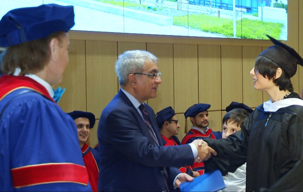 “ADA” Universitetinin Biznes Məktəbində 70 nəfər yerli və xarici gənc məzun olub VİDEO