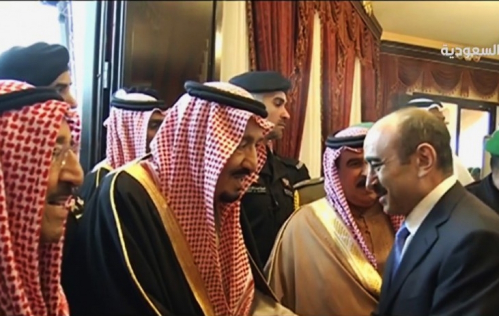 Treffen des Königs von Saudi-Arabien Salman ibn Abd al-Aziz Al Saud mit Ali Hasanov in Er-Riad VIDEO