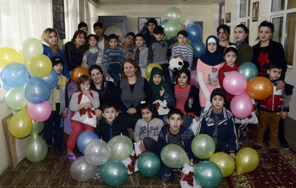 Un groupe de collaborateurs de l’AZERTAC visitent la maison d’enfants à caractère social « Umid yeri » VİDEO