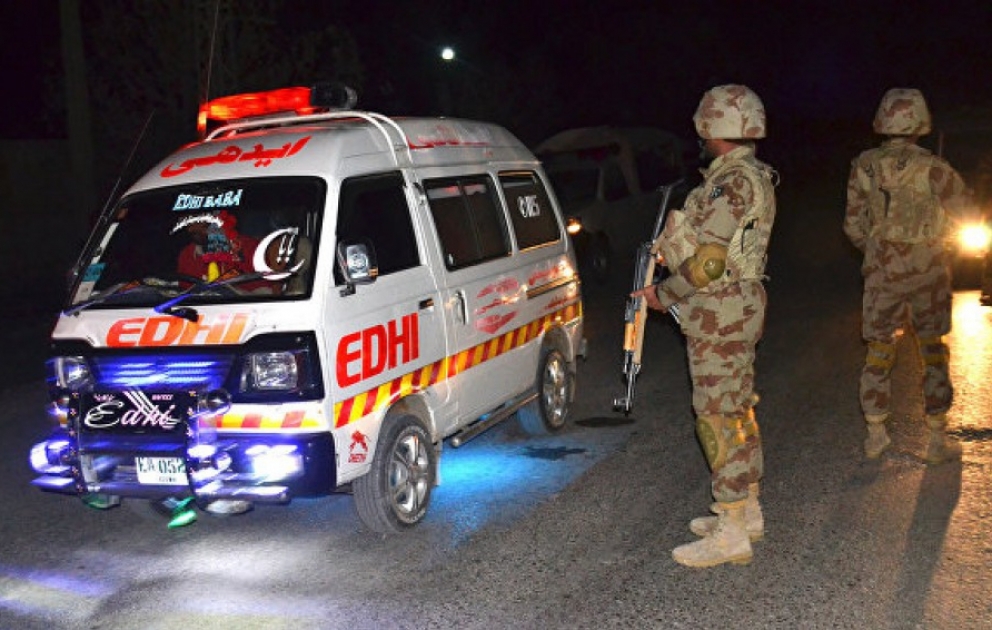 Pakistan Sexvan Şərifdə baş verən terror aktından sonra Əfqanıstanla sərhədi bağlayıb VİDEO