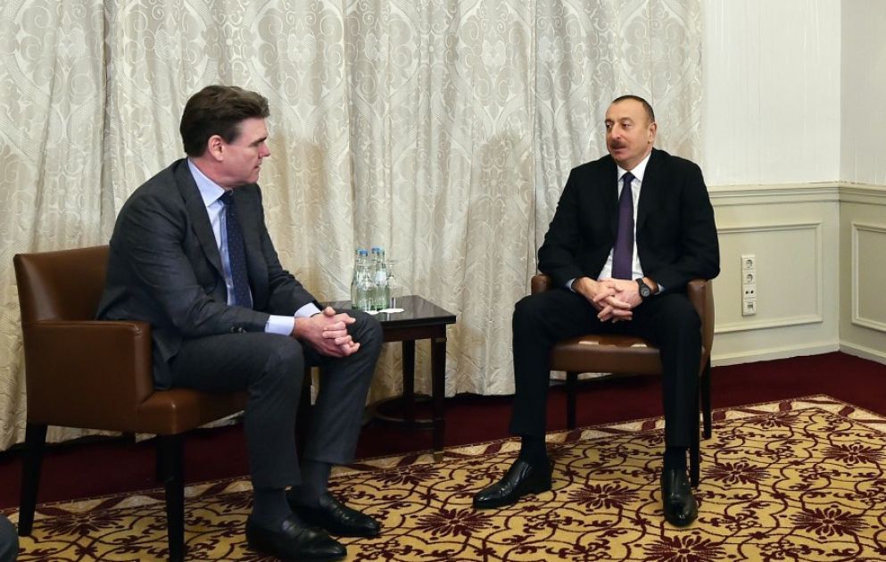 Präsident Ilham Aliyev trifft mit Vorstandsvorsitzenden von MAN SE VIDEO