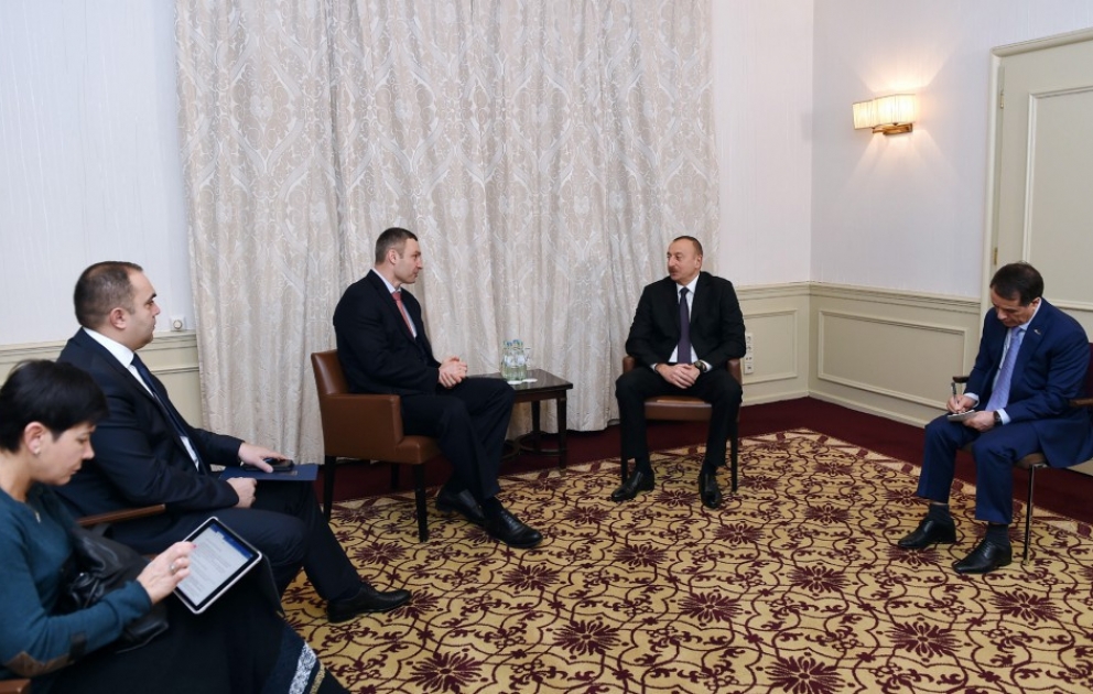 President Ilham Aliyev met with Kiev Mayor in Munich VIDEO
